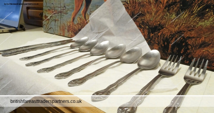 VINTAGE CUTLERY: 10 Pcs VINTAGE Stainless Steel Korea Flower Dinner Knives Forks Spoons Cutlery