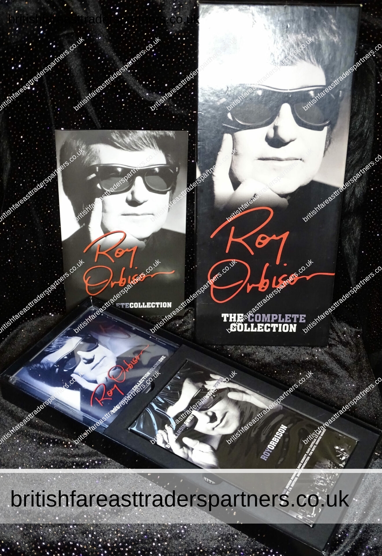 ROY ORBISON The Complete Collection Boxed Set: 2 Audio CDs + 1 Video Tape + 1 Booklet VGC
