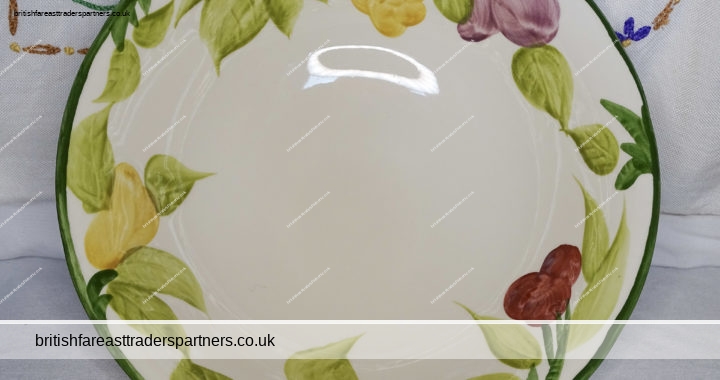 MASON’S IRONSTONE Off-White Centrepiece Textured Details Handpainted FRUIT BOWL Made in ENGLAND