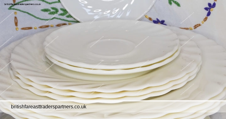 LOT of 14 ARCOPAL France TRIANON White IVORY Milkglass Dinner Sides Salad Soup Saucers SWIRL Pattern PLATES