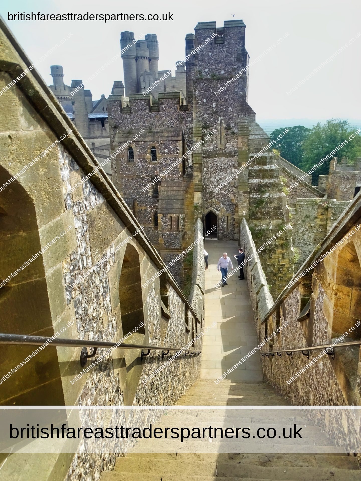 DAYS OUT IN UNITED KINGDOM: PLACES OF INTEREST in WEST SUSSEX, ENGLAND: A SERIES OF PHOTOGRAPHIC BLOG: ARUNDEL CASTLE KEEP : A WORLD HERITAGE SITE : HERITAGE | ART | HISTORY | TOPOGRAPHY | TOURISM | TRAVEL | ARCHITECTURE | ARISTOCRACY | CULTURE