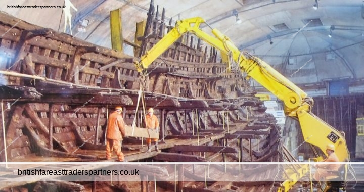 VINTAGE “THE MARY ROSE” POSTCARD ARCHAEOLOGISTS REPLACING TIMBERS IN THE HULL OF THE MARY ROSE BERIC TEMPEST COLOURCARD MARY ROSE TRADING LTD. PRINTED IN GREAT BRITAIN Collectables > Transportation Collectables > Nautical > Other Nautical VINTAGE | MARITIME | HERITAGE | HISTORY | TUDOR MONARCH