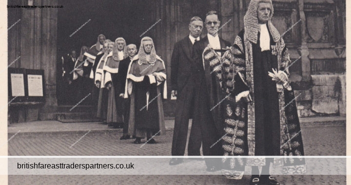 VINTAGE “LONDON LIFE: Judges leaving a service at Westminster Abbey” POSTCARD