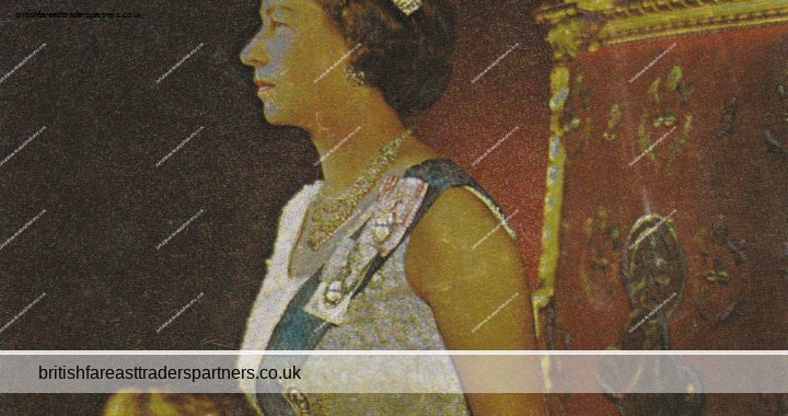 VINTAGE “H.M. Queen Elizabeth II” KARSH of Ottawa CONNOISSEUR Card Postcard