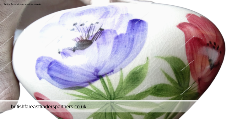 VINTAGE ‘E. RADFORD Hand Painted England” STAFFORDSHIRE ENGLAND Flower VASE