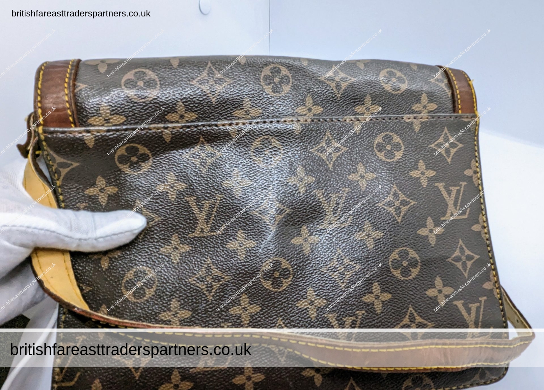 Vintage Louis Vuitton Envelope Messenger Bag RARE 