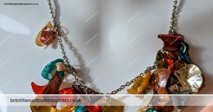 COLOURFUL SHELLS / STONES Chips SUMMER NECKLACE