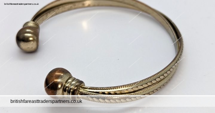VINTAGE Gold Tone MAGNETIC Open Gap Cuff BANGLE
