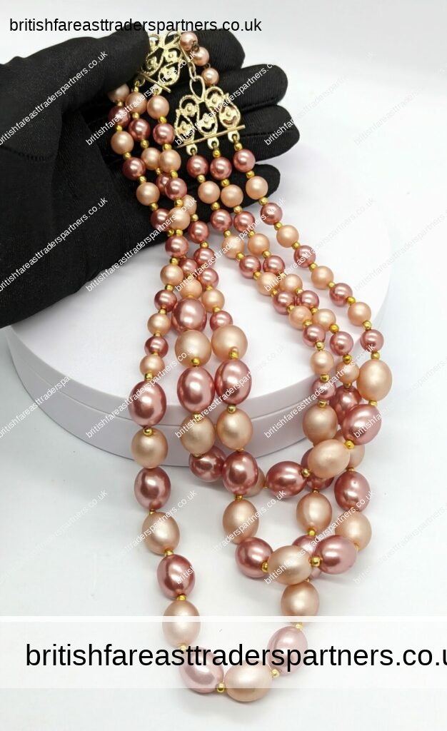 VINTAGE Pink Champagne/Rose Beads Triple Stranded Graduated Statement NECKLACE