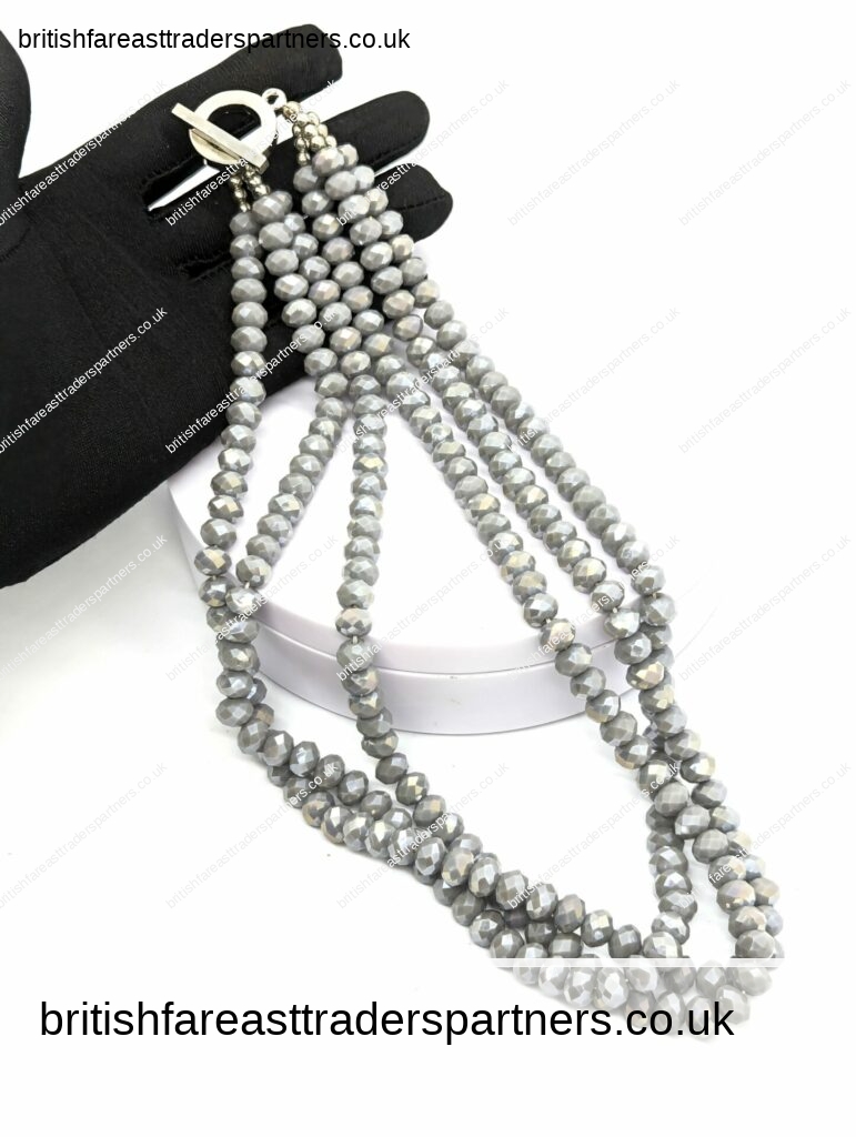VINTAGE Silver Grey Faceted Aurora Beads Triple Stranded Statement NECKLACE