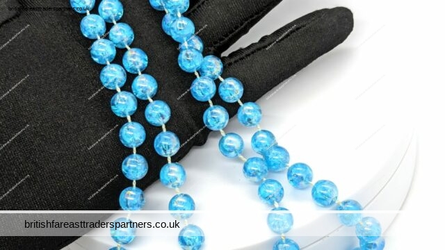 Vintage Sparkly Light Blue Beads Summery NECKLACE